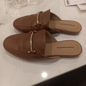 Amazon Essentials Women's Tan Mules